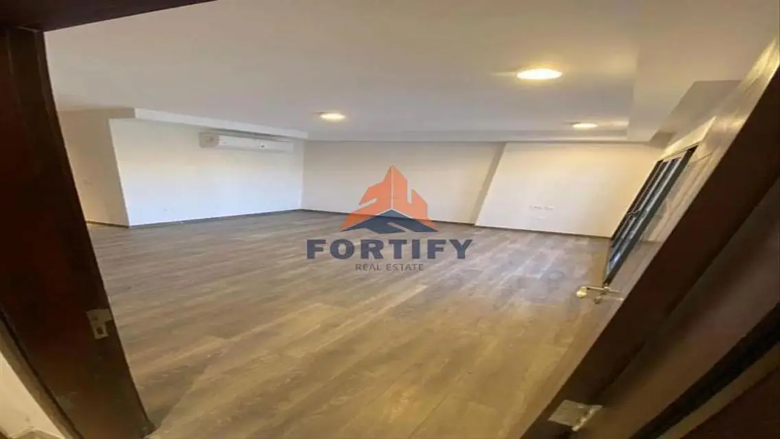 Luxury Home with Stunning Views and Private Garden