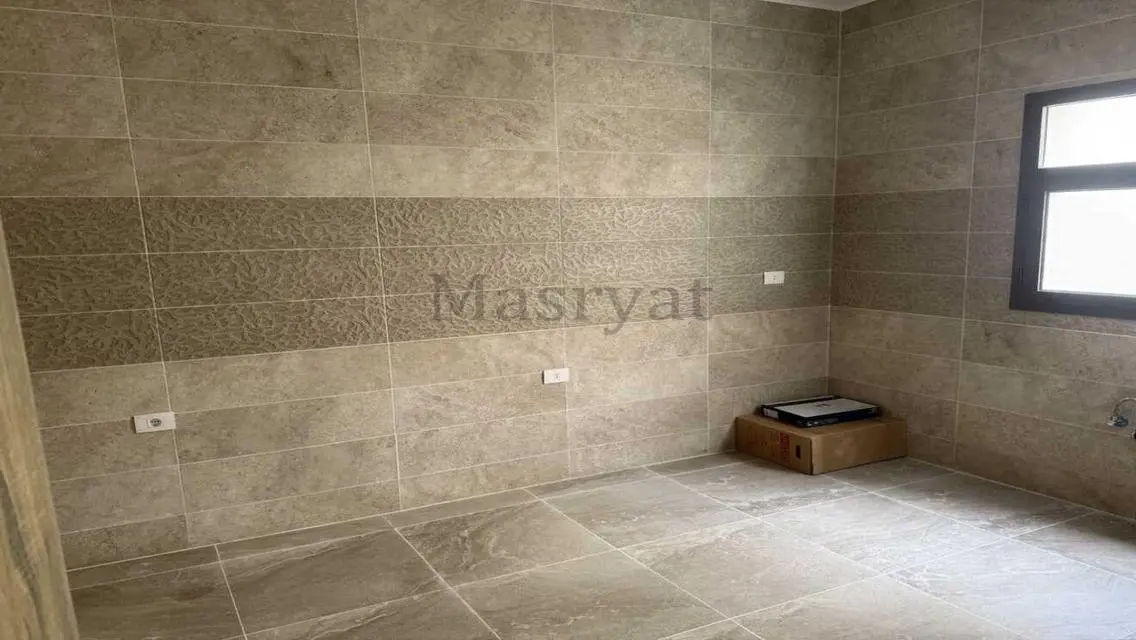Luxury Apartment by the Lakes with Premium Amenities