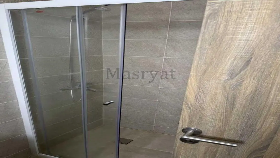 Luxury Apartment by the Lakes with Premium Amenities