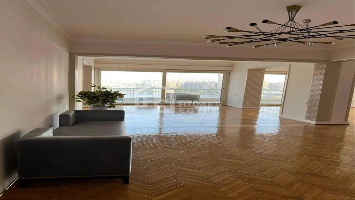 Panoramic Nile View Apartment for Rent in Dokki