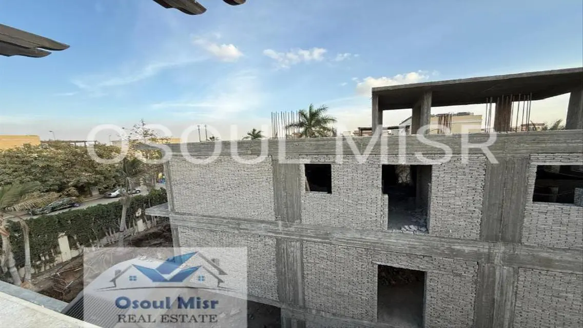 Stunning 4 Bedroom Apartment with Private Garden for Sale