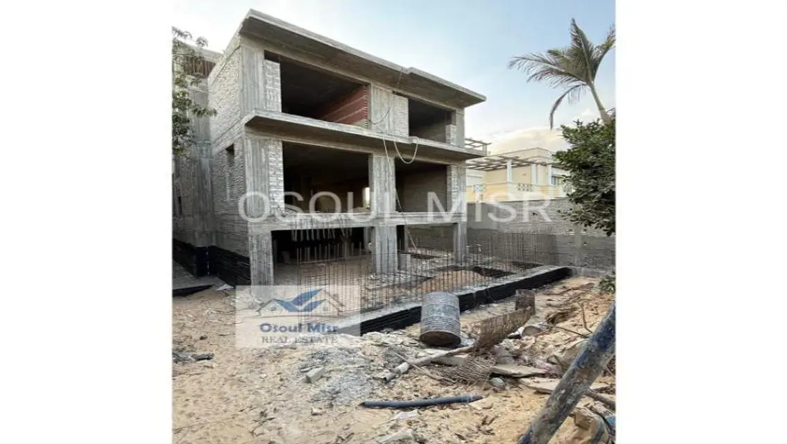 Stunning 4 Bedroom Apartment with Private Garden for Sale