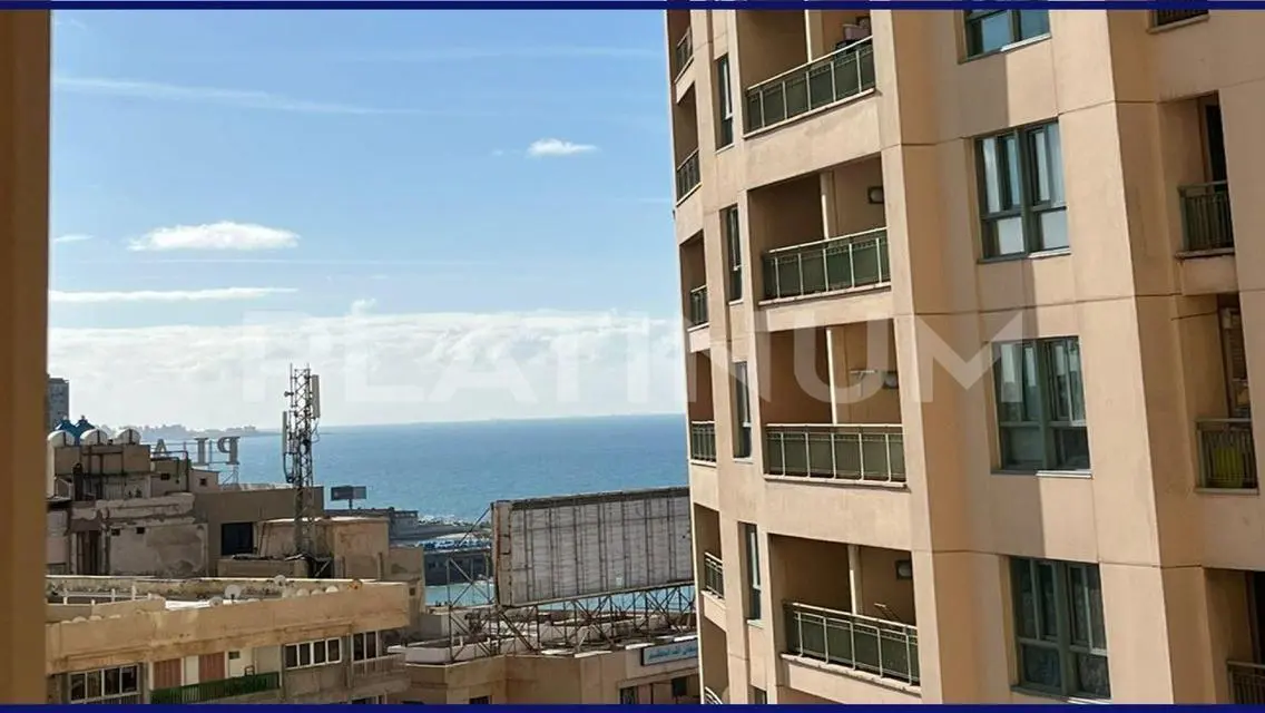 شقة جديدة مميزة في قلب المدينة، 60000 جنيهاً