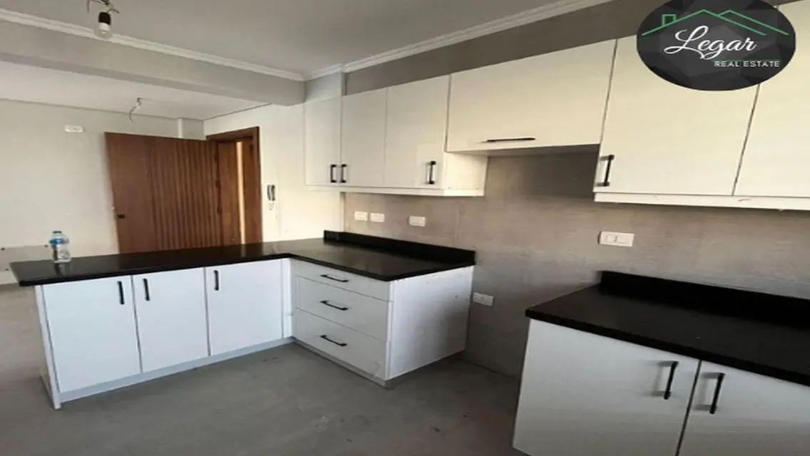 Luxury Apartment in Palm Parks with Private Garden