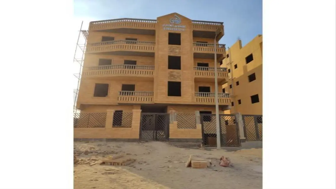 شقة رائعة للبيع بمساحة كبيرة