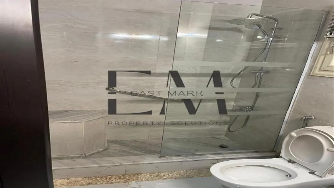 شقة للبيع مع حديقة خاصة بسعر مغري