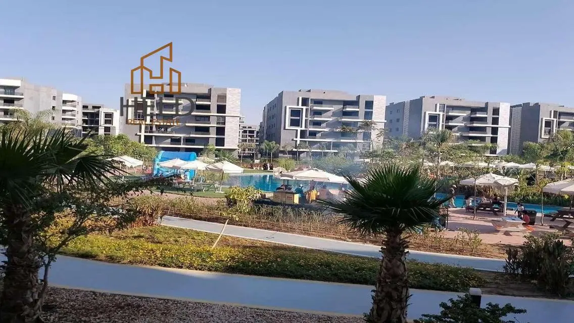 فيلا فاخرة مع مسبح خاص وحديقة في موقع مثالي