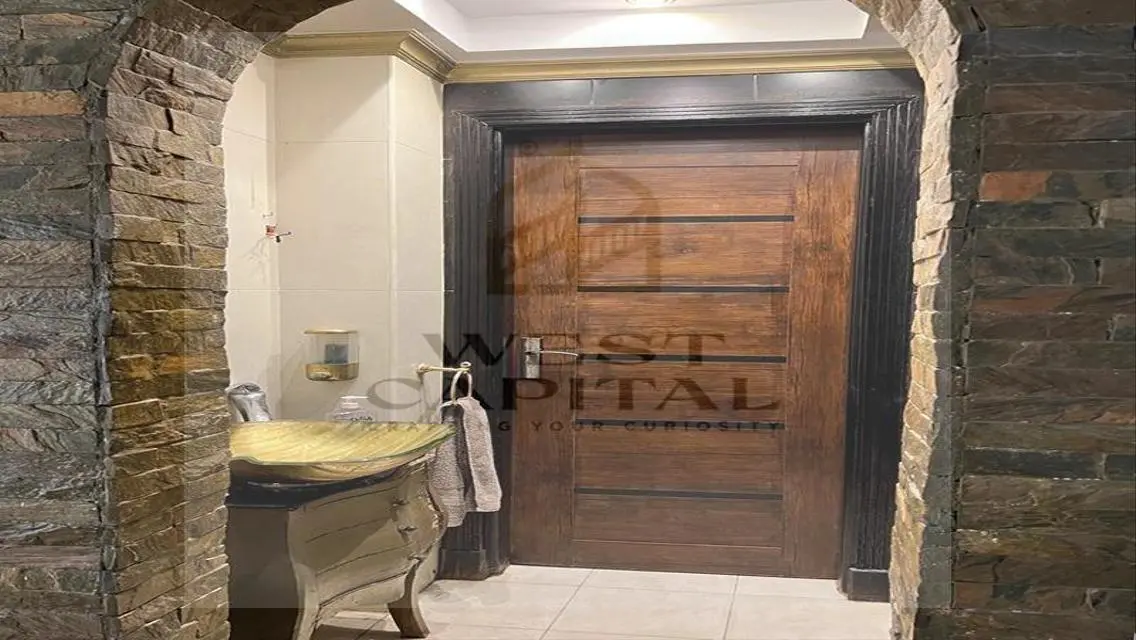 فيلا فاخرة للبيع بمساحة كبيرة ومرافق رائعة