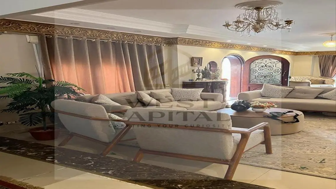 فيلا فاخرة للبيع بمساحة كبيرة ومرافق رائعة
