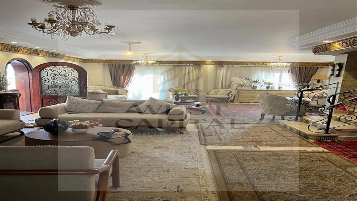 فيلا فاخرة للبيع بمساحة كبيرة ومرافق رائعة