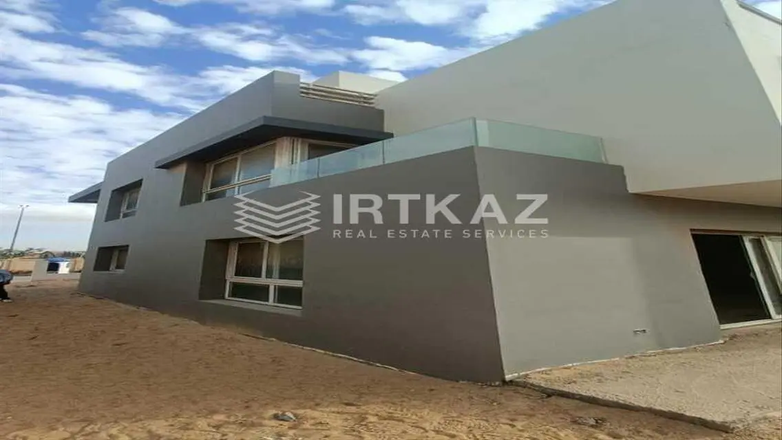 Luxury Apartment with 215 sqm in the Heart of the City