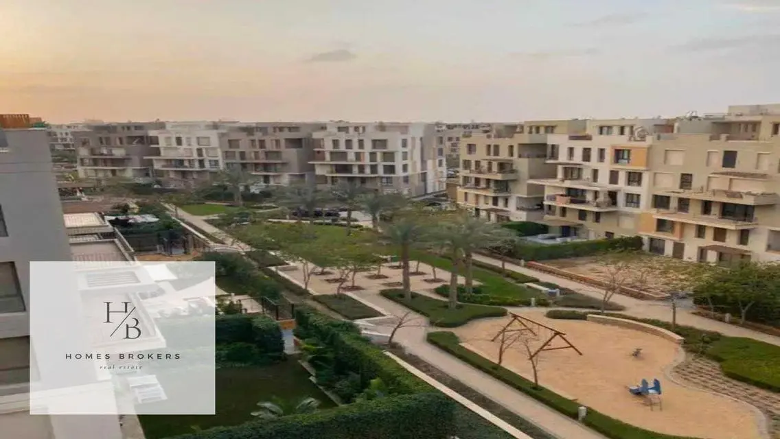 فيلا فاخرة للبيع مع إطلالة رائعة