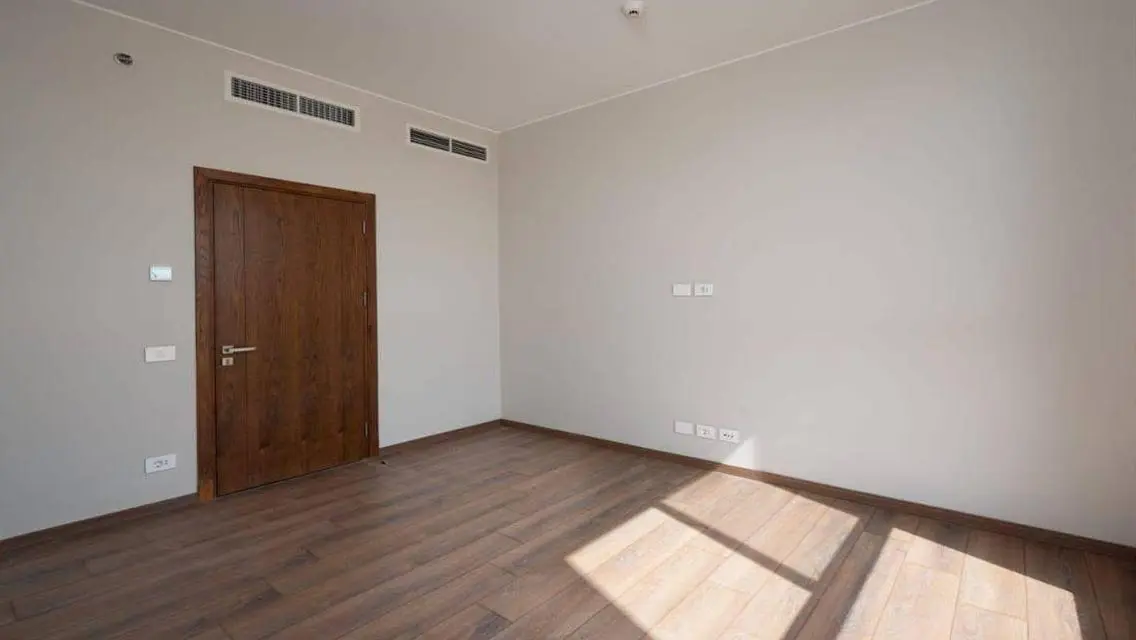 Stylish 160 sqm Apartment with Great Views