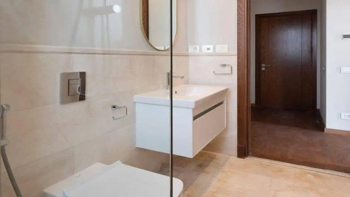 Stylish 160 sqm Apartment with Great Views