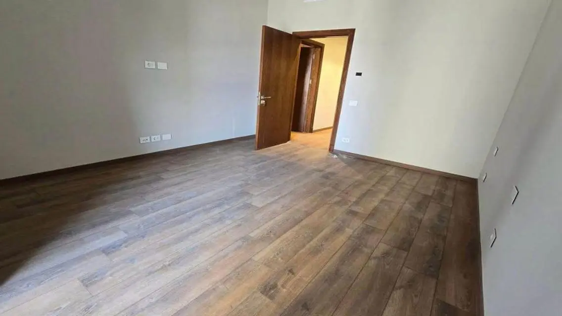 Stylish 160 sqm Apartment with Great Views