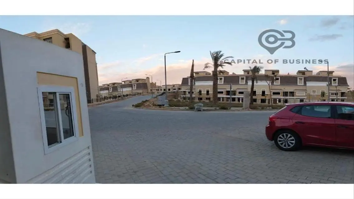Luxurious Apartment with Spacious Balcony and Shared Amenities