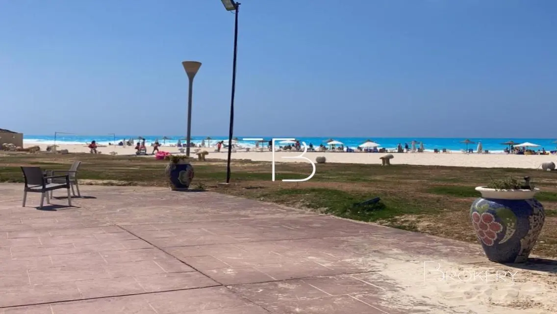 شاليه سفلي مذهل في كيلومتر 73 بجمهورية البحر الأبيض المتوسط