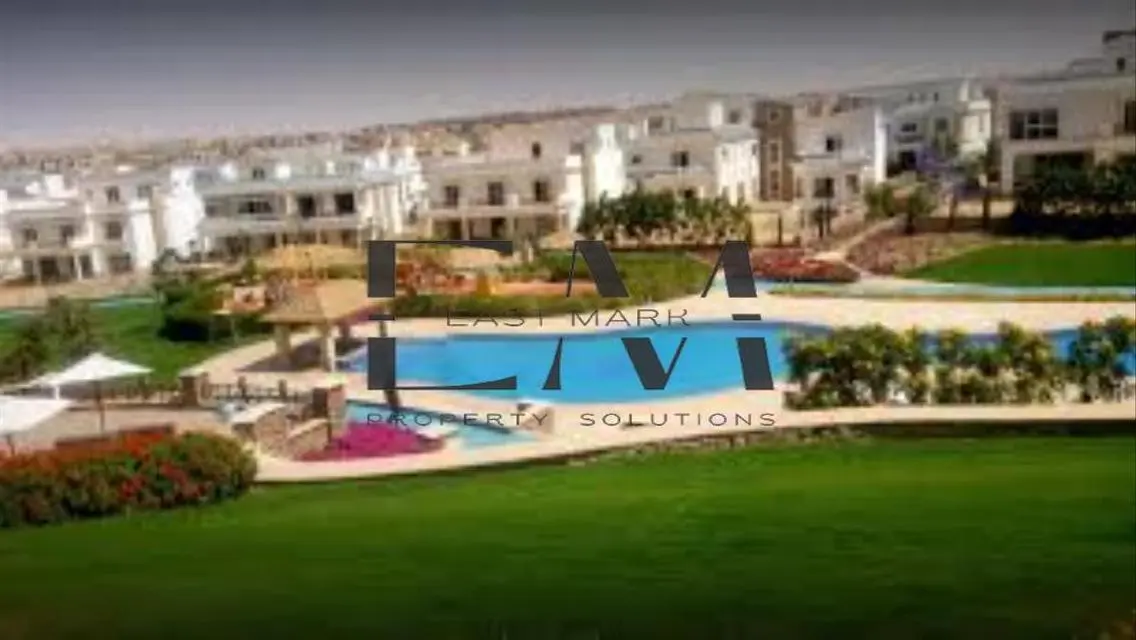 Luxury Villa with Spacious Area and Private Garden