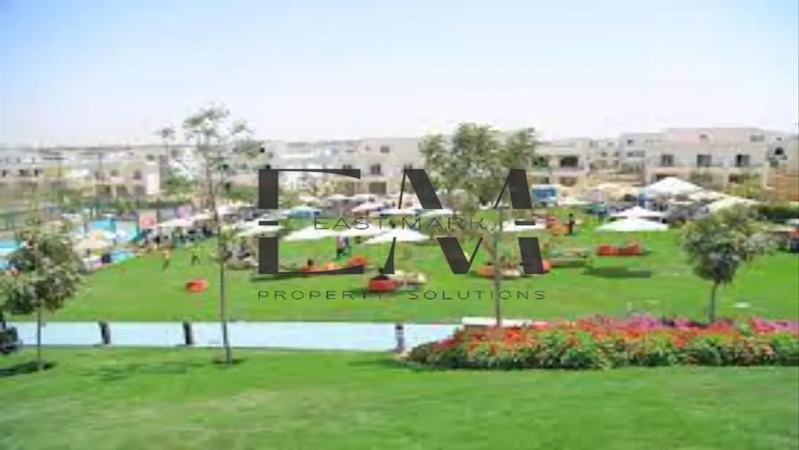 Luxury Villa with Spacious Area and Private Garden