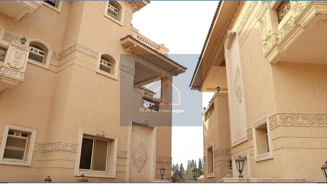 Luxury Villa for Sale with 1040 Sqm Space