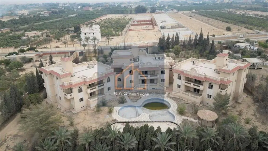 Luxury Villa for Sale with 1040 Sqm Space