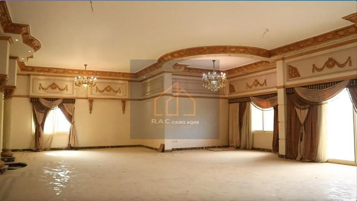 Luxury Villa for Sale with 1040 Sqm Space