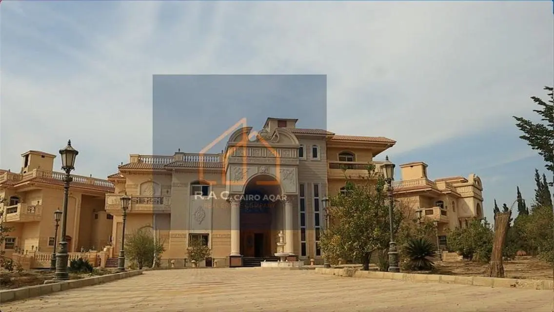 Luxury Villa for Sale with 1040 Sqm Space
