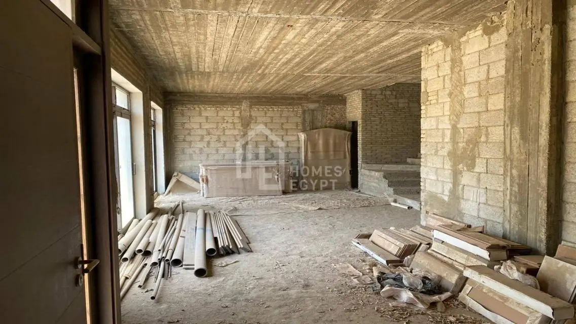 Semi-Finished City Villa for Sale in Westown