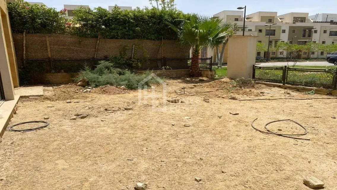Semi-Finished City Villa for Sale in Westown