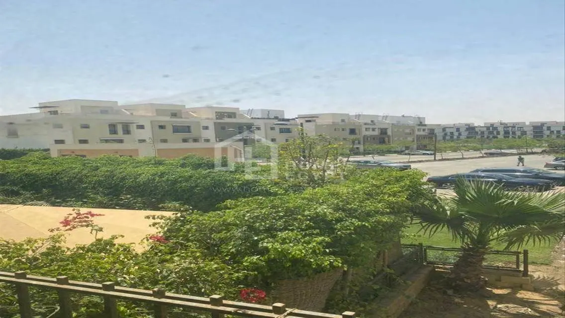 Semi-Finished City Villa for Sale in Westown