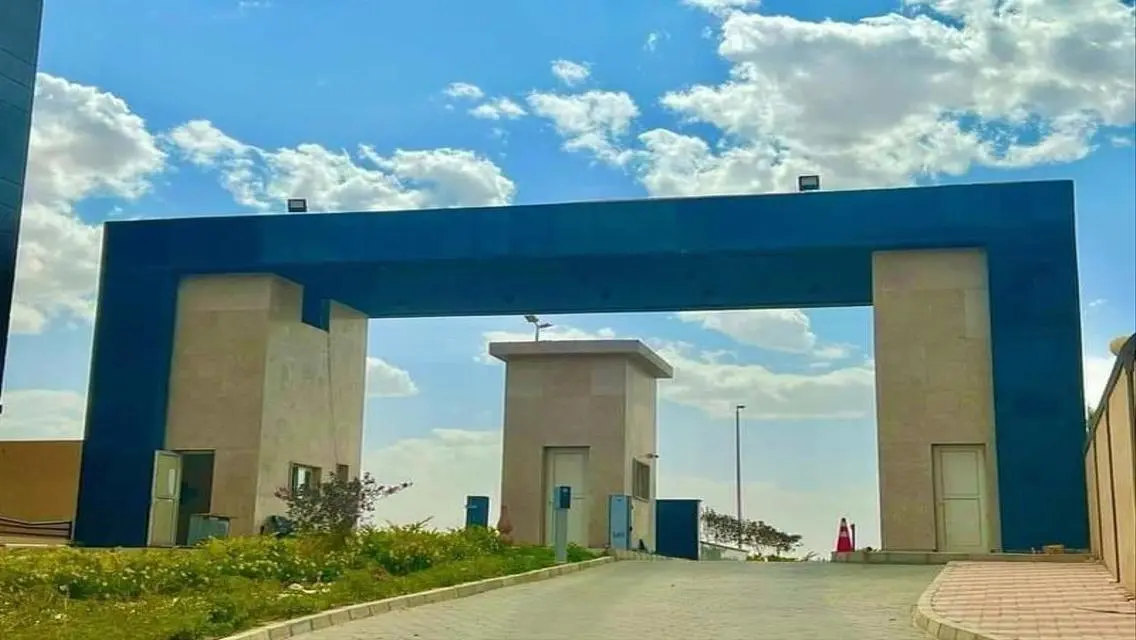فيلا فاخرة مع شرفة وحارس أمن - فرصة لا تعوض!