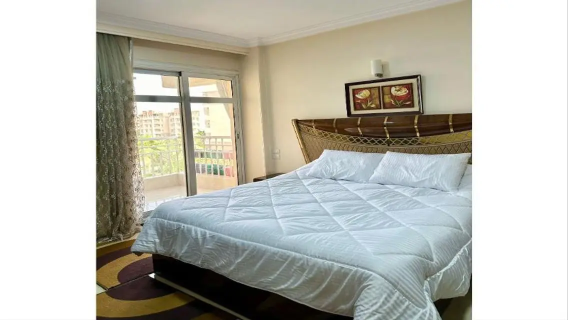 Apartment for Sale with Pool and Complete Amenities