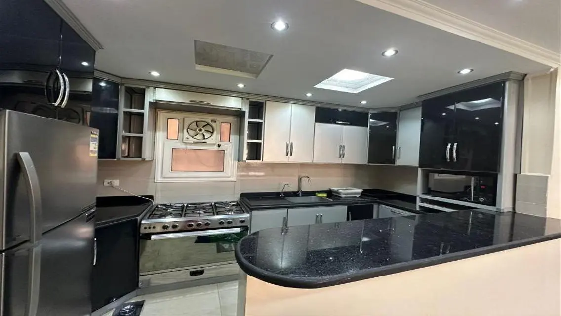 Apartment for Sale with Pool and Complete Amenities