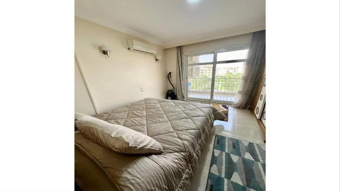 Apartment for Sale with Pool and Complete Amenities