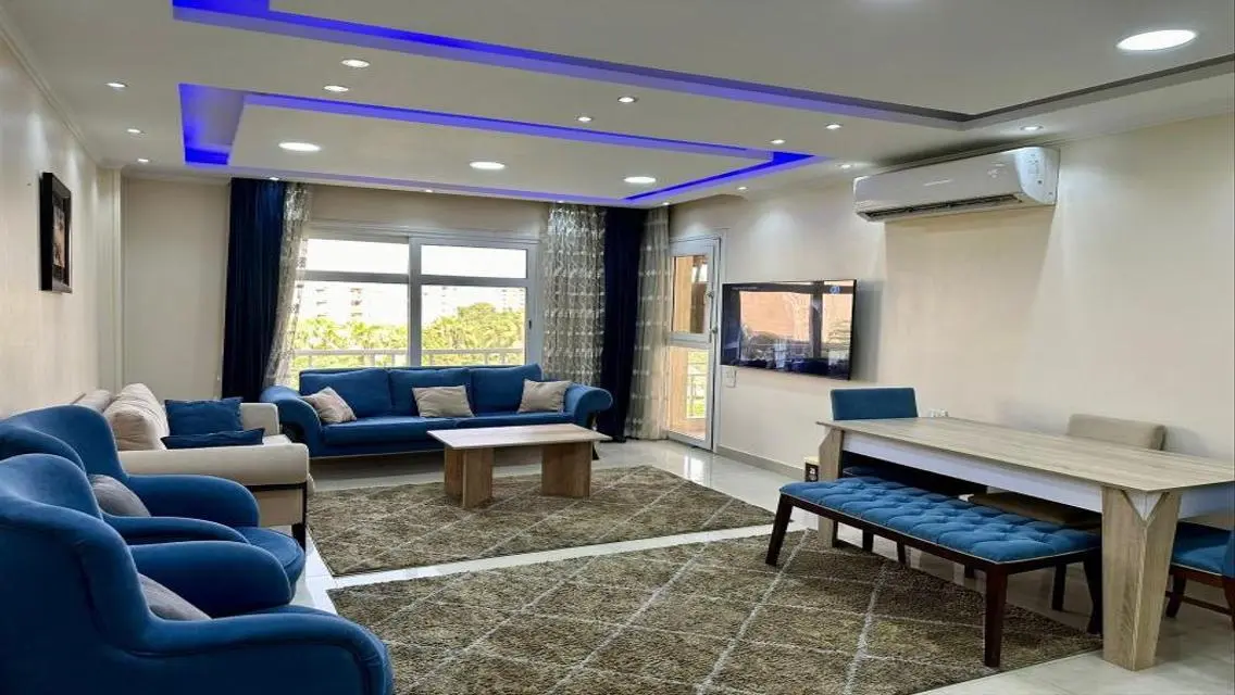Apartment for Sale with Pool and Complete Amenities