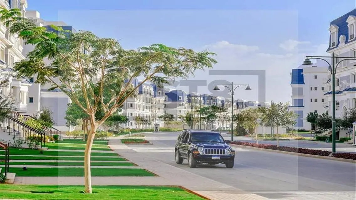 شقة فاخرة مع حديقة خاصة ومسبح خاص