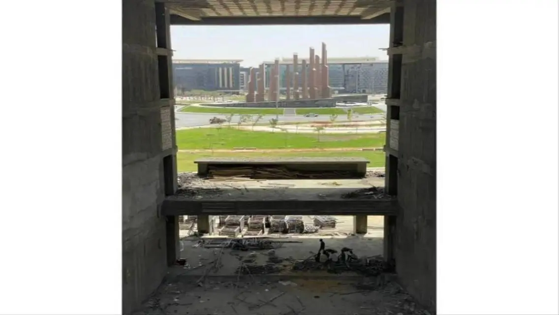 Luxury Property Near Monorail System in MCC