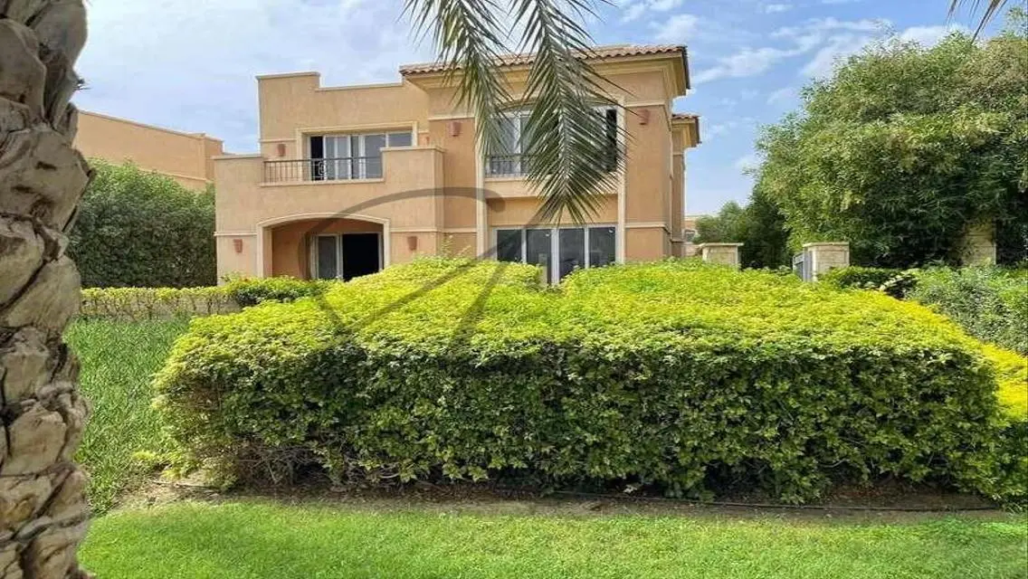 Luxury Villa for Sale with Private Pool and Garden