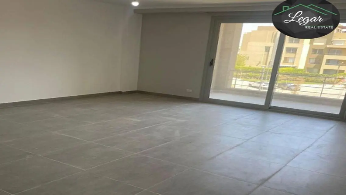 Luxury Apartment for Sale in Palm Parks