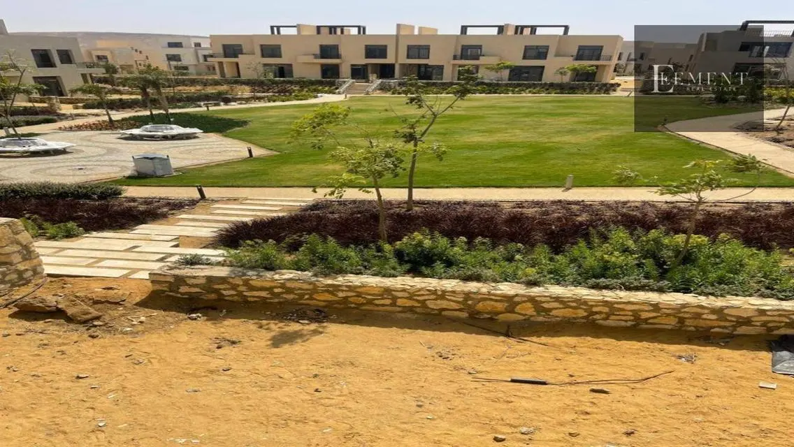 فيلا فاخرة للبيع في أرقى المناطق