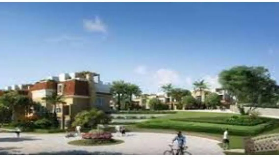 Luxury Apartment with Private Garden and Shared Pool