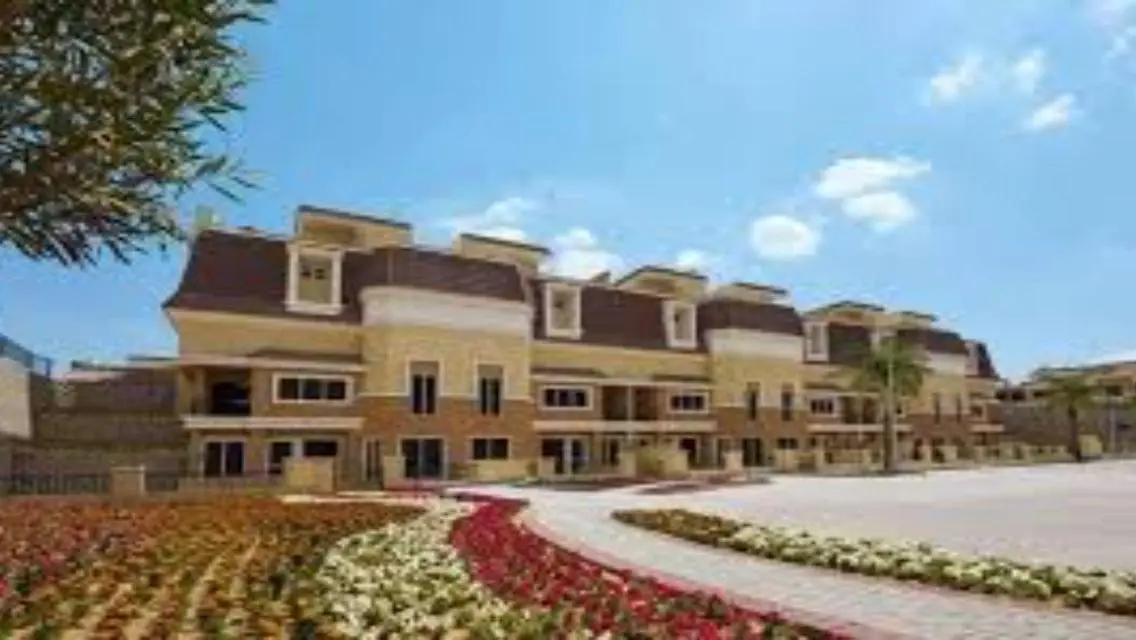 Luxury Apartment with Private Garden and Shared Pool
