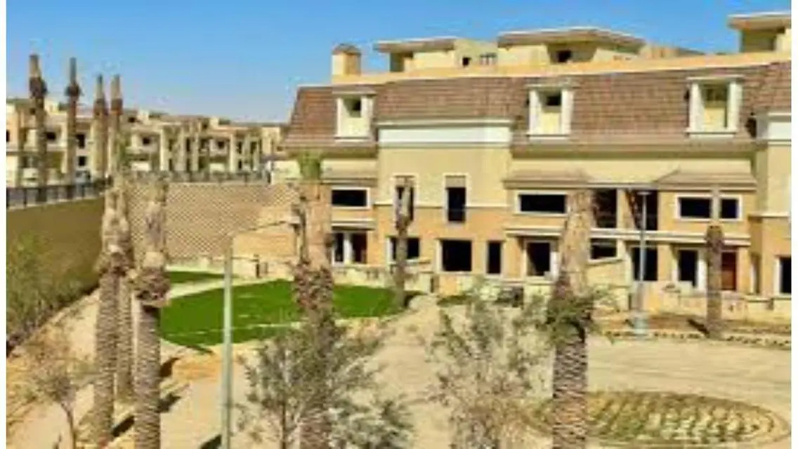 Luxury Apartment with Private Garden and Shared Pool