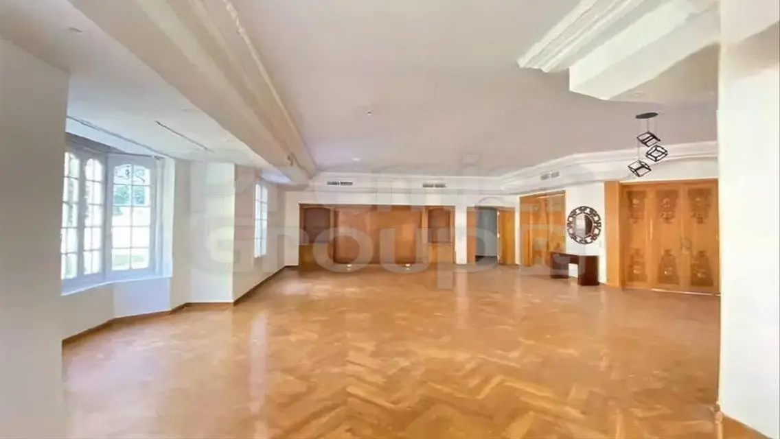 Luxury Apartment for Sale with 6000 Sq Meter Space