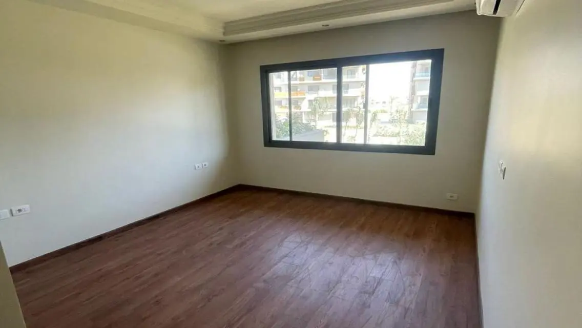 Apartment in V-Residence - 3 Bedrooms