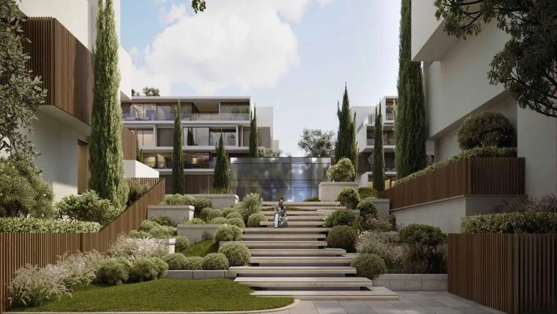 Luxury 9-Room Apartment in the Heart of the City