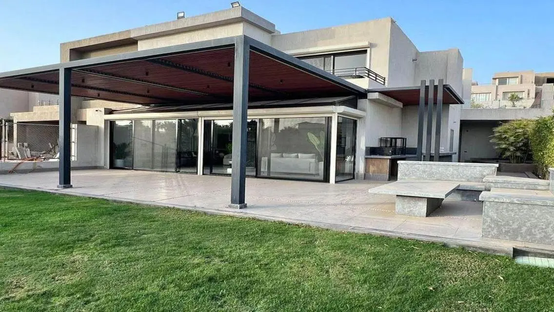 Luxury Villa for Sale with Private Pool and Garden