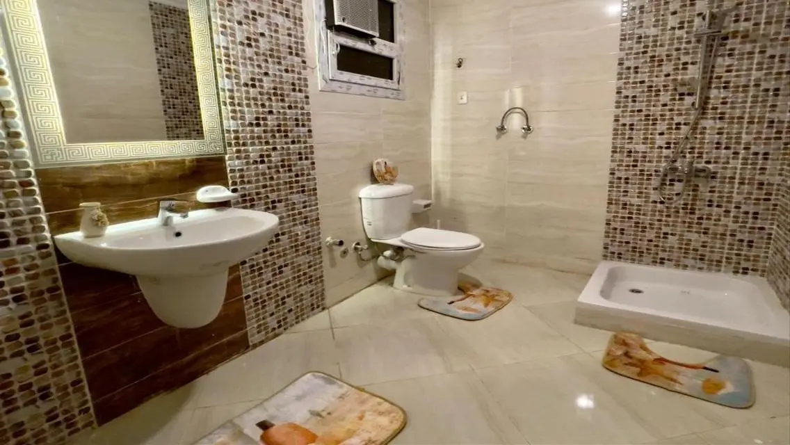 Beautiful 12 Meter Apartment with Lake View for 30000