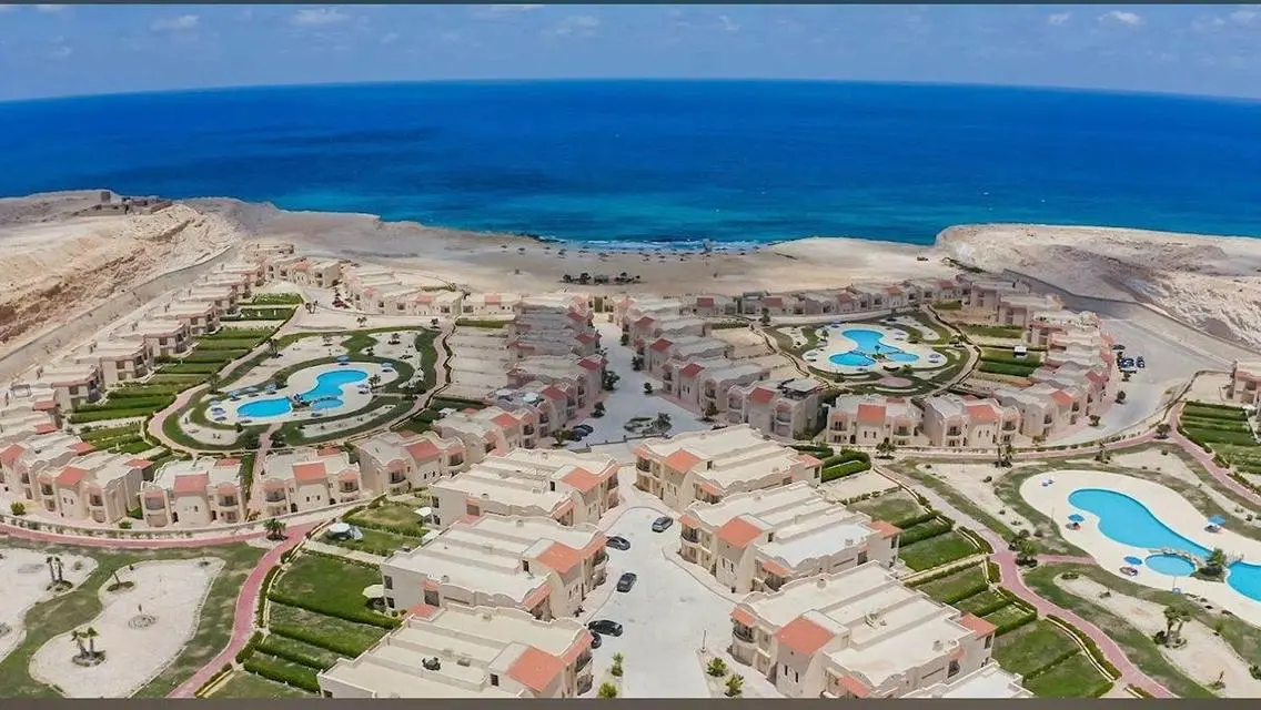 Luxury Villa for Sale with Private Garden and Lake View