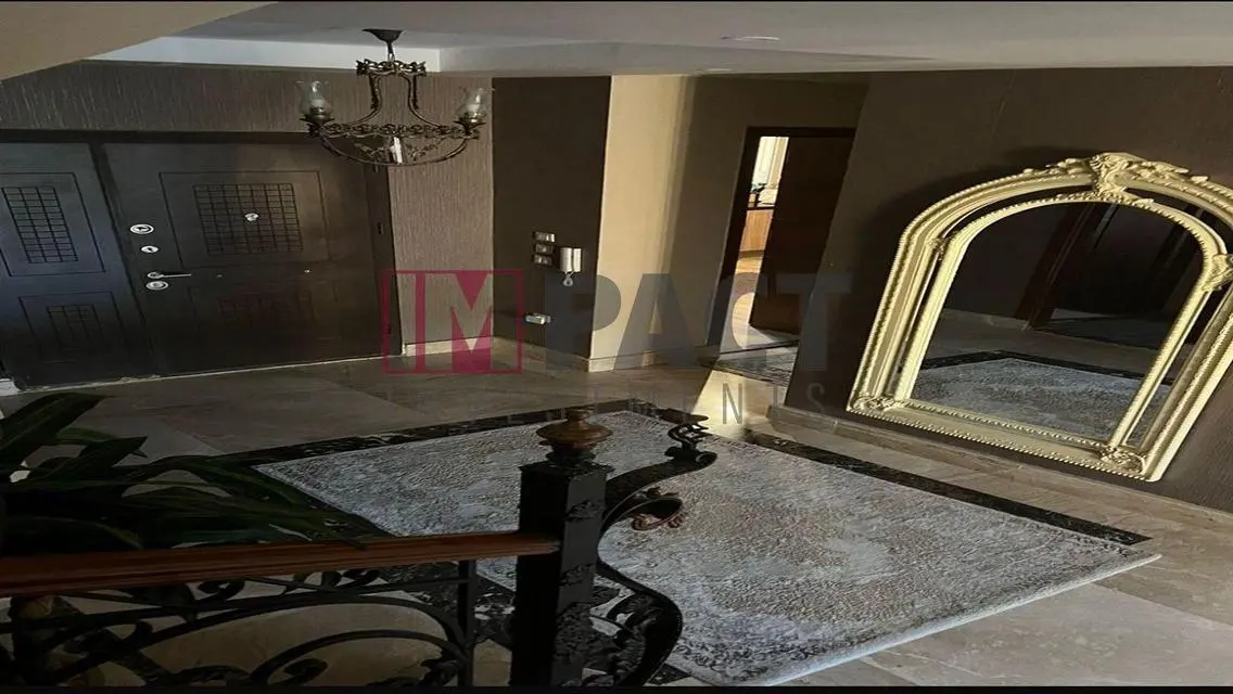 فيلا فاخرة مع حديقة خاصة ومسبح